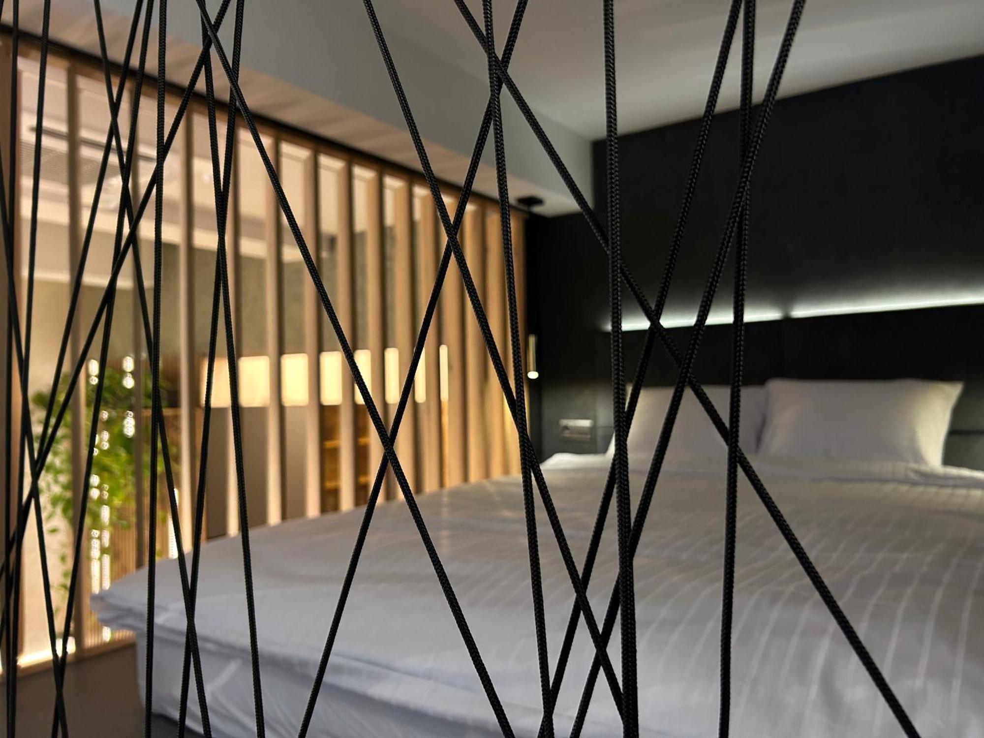 Leo Apartment Suite & Private Spa Zone - Old City Pozsony Kültér fotó